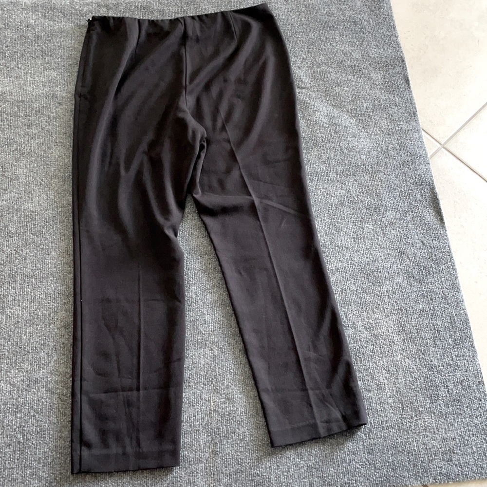 Adorably Versatile & Comfortable Black Pants - image 2